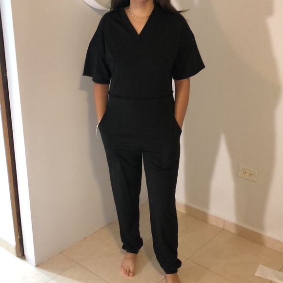 Black jumpsuite sizes  S,  M - Picture 2 of 8